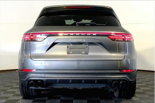 2021 Porsche Cayenne S