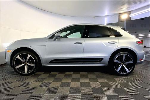 2023 Porsche Macan 