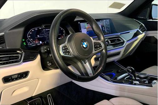 2022 BMW X5 M50i