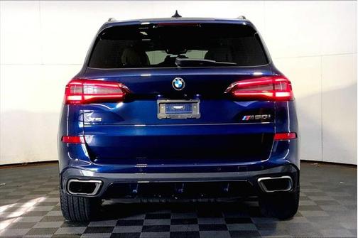 2022 BMW X5 M50i