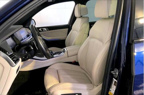 2022 BMW X5 M50i