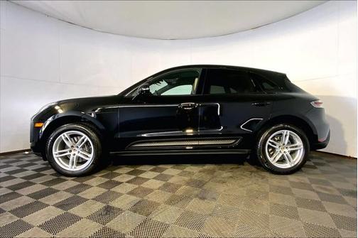 2024 Porsche Macan Base