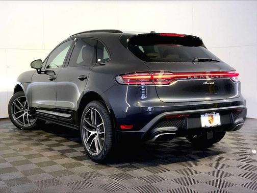 2026 Porsche Macan AWD