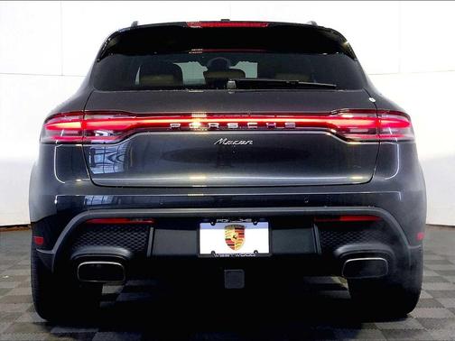 2026 Porsche Macan AWD