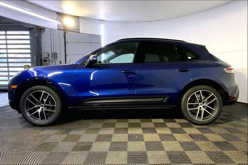 2026 Porsche Macan AWD