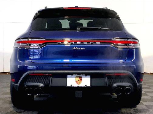 2026 Porsche Macan AWD