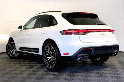 2024 Porsche Macan Base
