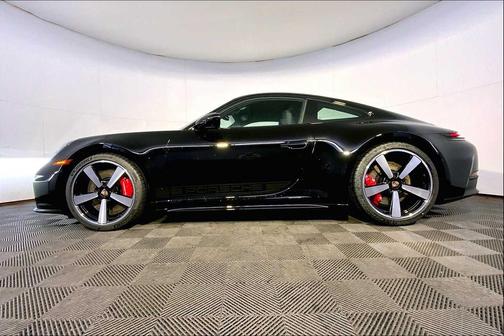 2025 Porsche 911 Carrera S