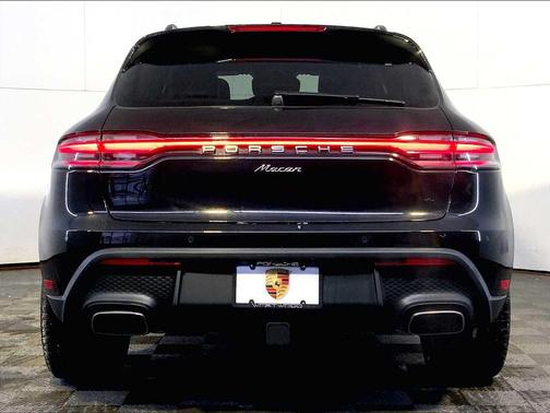 2026 Porsche Macan AWD