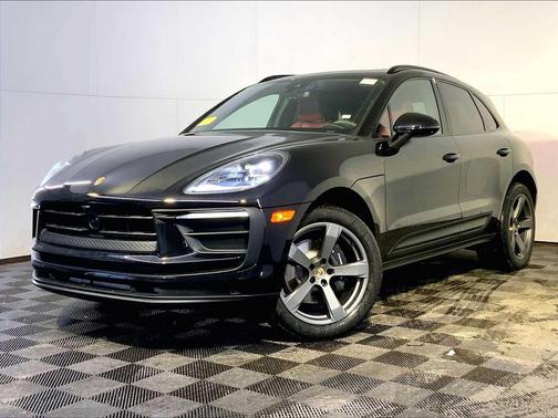 2026 Porsche Macan AWD