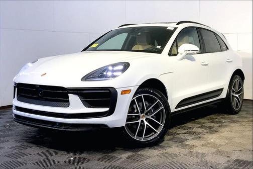 2026 Porsche Macan AWD