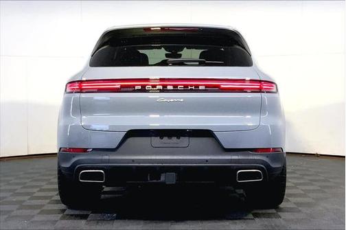 2025 Porsche Cayenne AWD