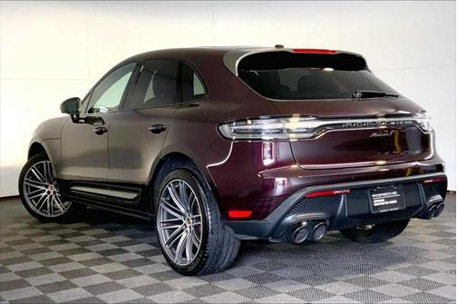 2023 Porsche Macan Base