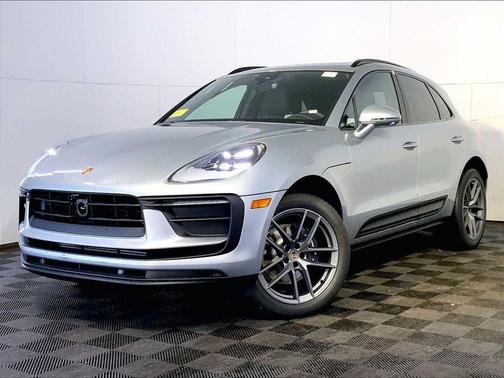 2026 Porsche Macan AWD