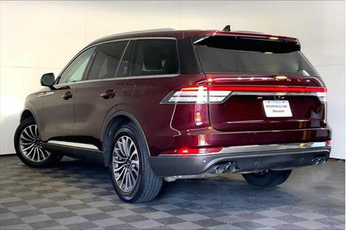 2022 Lincoln Aviator Standard AWD
