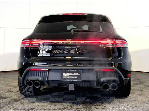 2023 Porsche Macan T
