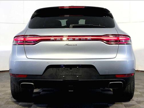 2020 Porsche Macan 