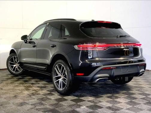 2026 Porsche Macan 