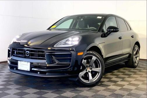 2025 Porsche Macan AWD