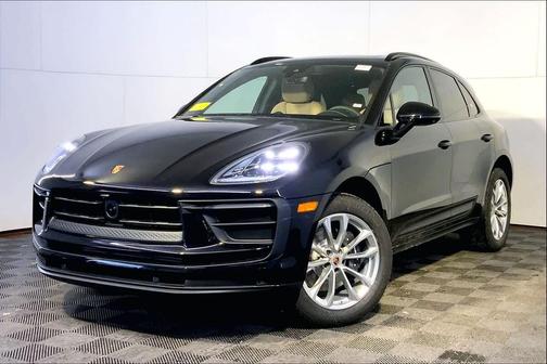 2026 Porsche Macan AWD