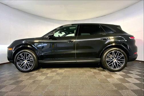 2024 Porsche Cayenne AWD