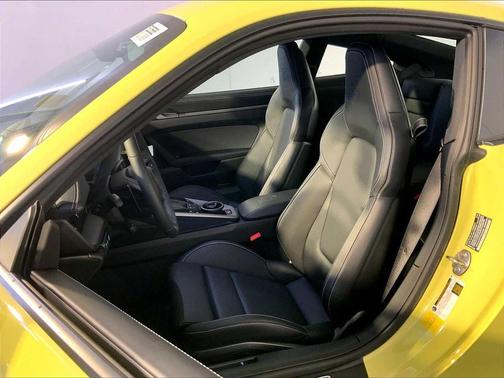 2026 Porsche 911 Carrera