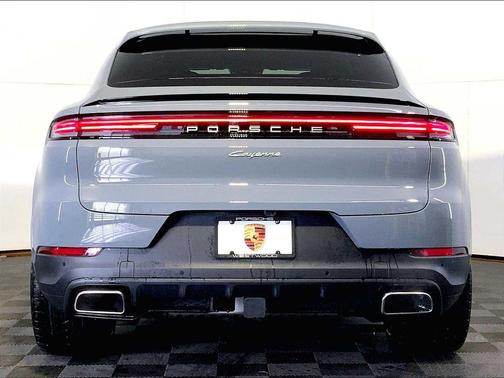 U0/Arctic Grey 2026 Porsche Cayenne Cayenne