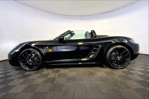 2025 Porsche 718 Boxster Style Edition