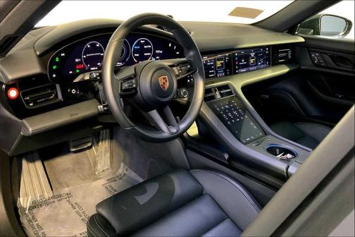 2022 Porsche Taycan 4