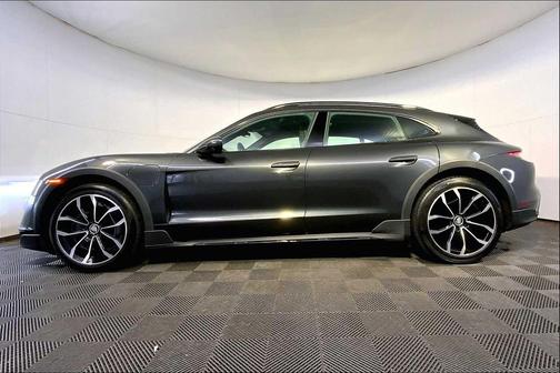 2022 Porsche Taycan 4