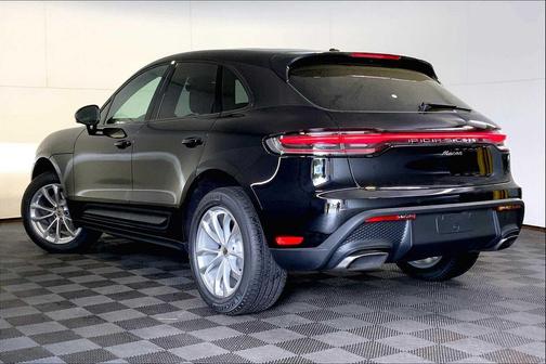 2025 Porsche Macan