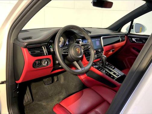 2023 Porsche Macan S