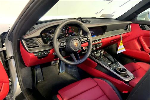 2026 Porsche 911 Carrera