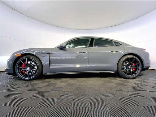 2026 Porsche Taycan GTS