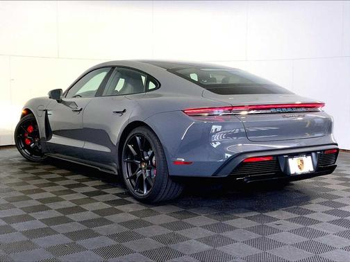 2026 Porsche Taycan GTS