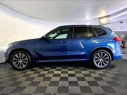 Phytonic Blue Metallic 2021 BMW X5 PHEV xDrive45e