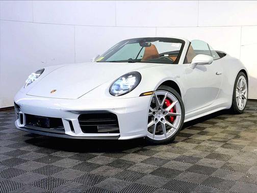 2026 Porsche 911 Carrera 4S Cabriolet