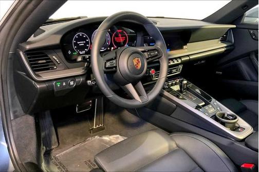 2025 Porsche 911 Carrera