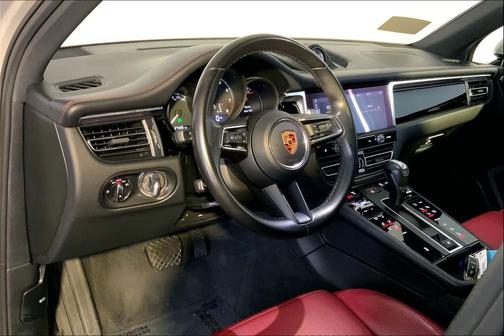 2023 Porsche Macan