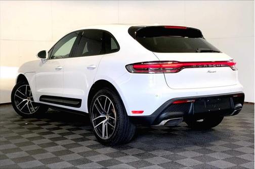 2022 Porsche Macan Base