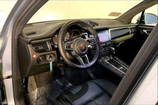 2019 Porsche Macan 