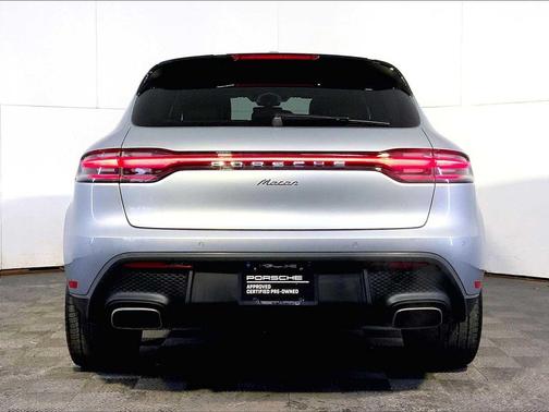 2023 Porsche Macan AWD