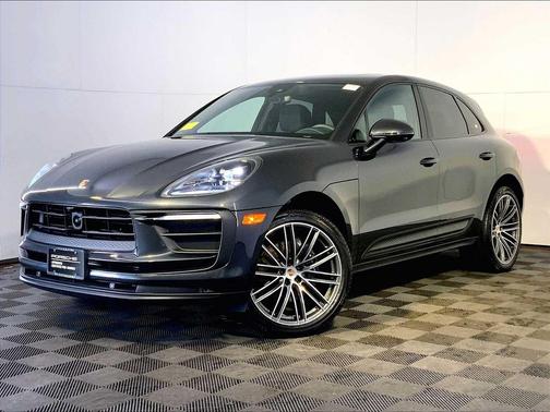 Volcano Grey Metallic 2026 Porsche Macan Macan