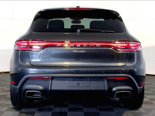 Volcano Grey Metallic 2026 Porsche Macan Macan