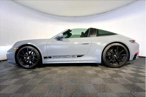 2023 Porsche 911 Targa 4S
