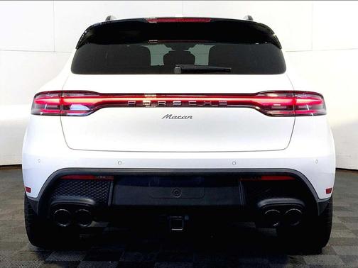 2025 Porsche Macan AWD