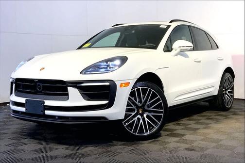 2025 Porsche Macan AWD