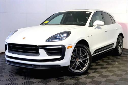 2022 Porsche Macan AWD