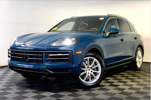 2024 Porsche Cayenne AWD