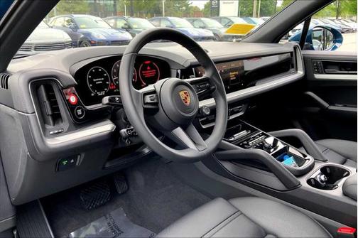 2024 Porsche Cayenne AWD